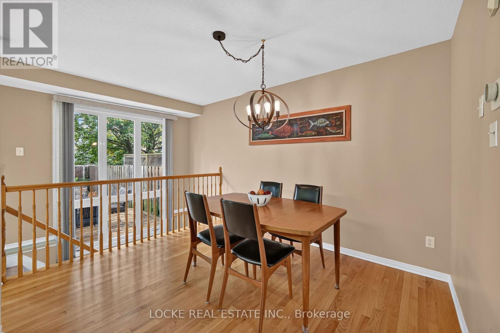 416 LAWLER CRESCENT - 9
