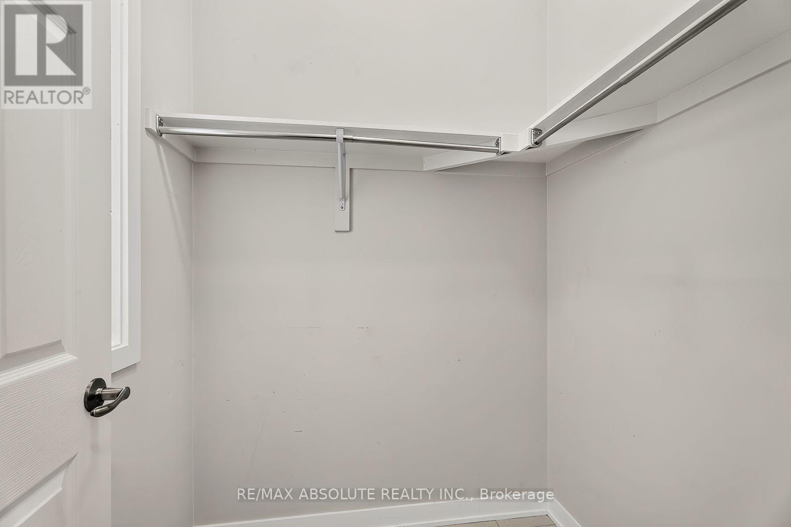 235 BILLRIAN CRESCENT - 5