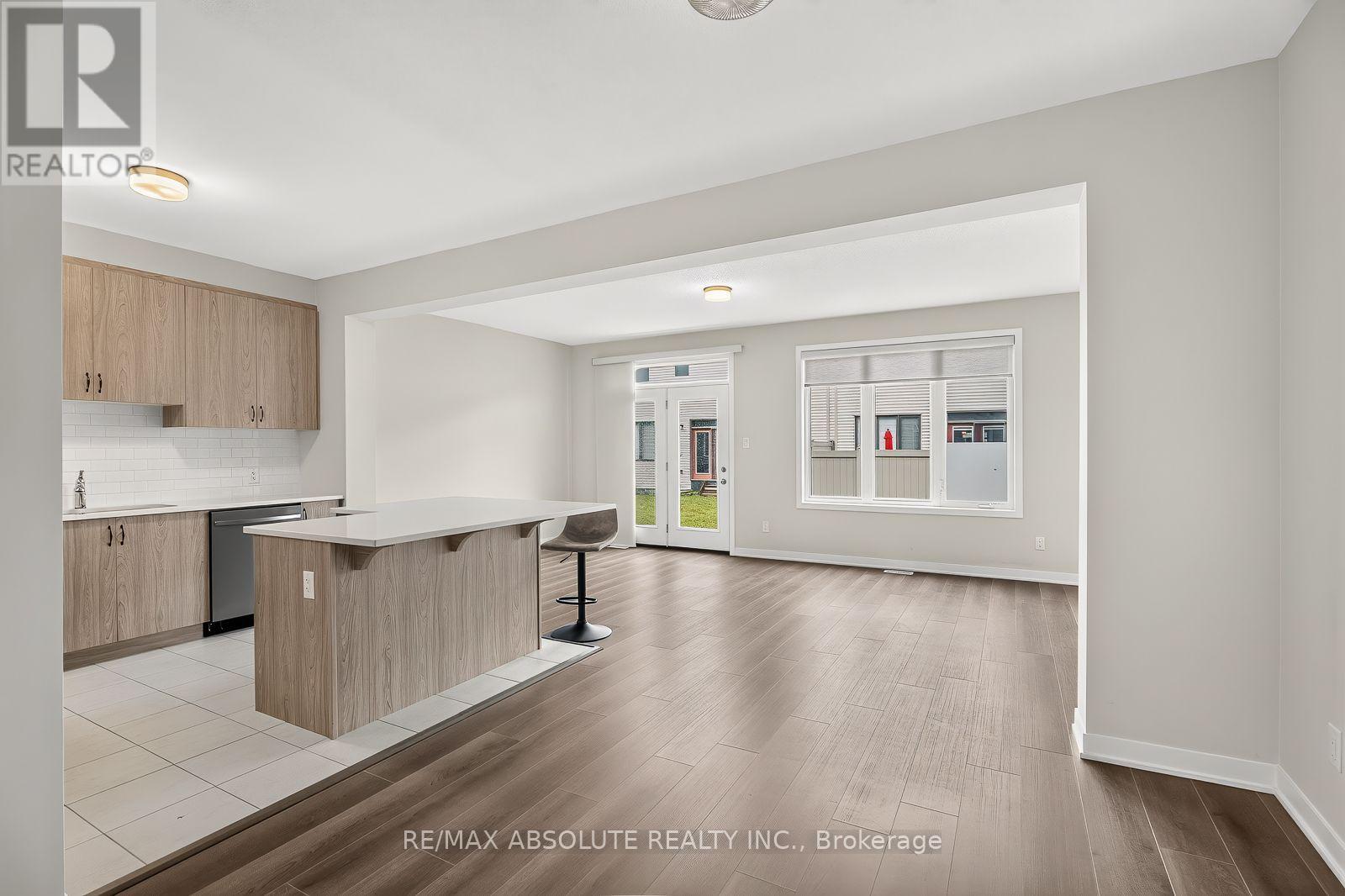235 BILLRIAN CRESCENT - 6