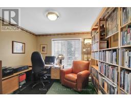 9 Mersey Drive, Ottawa, ON K2K3A8 Photo 24