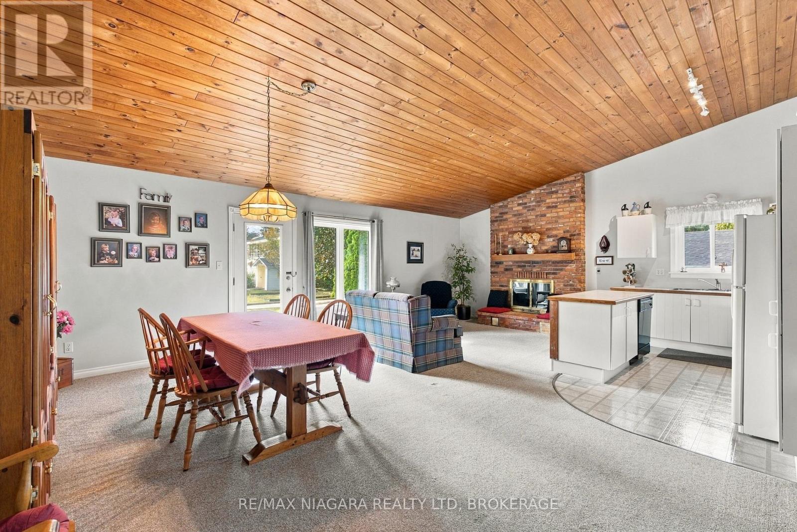 478 Johnson Street — photo 14