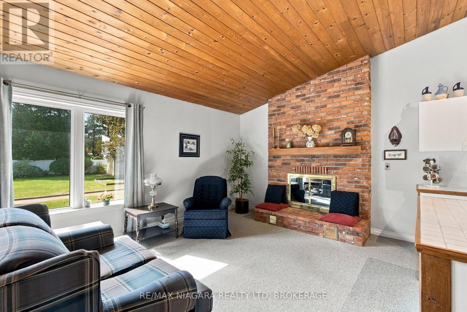 478 Johnson Street — photo 17