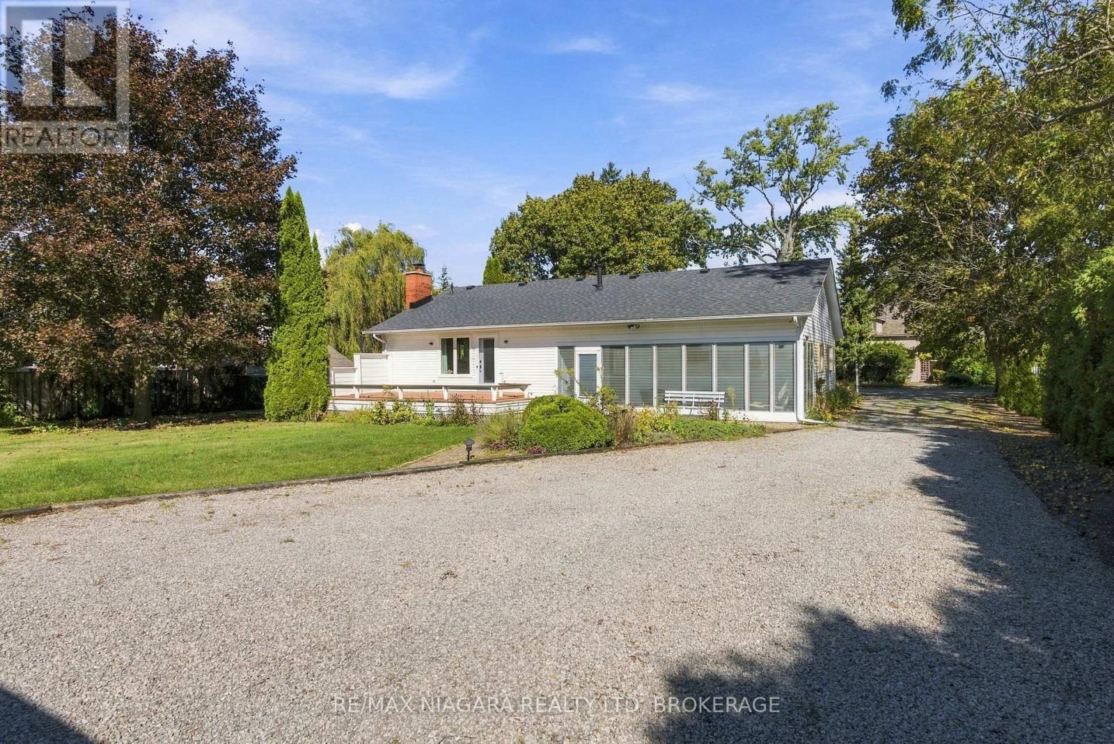 478 Johnson Street — photo 40