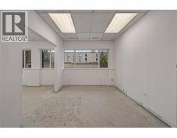 304 Martin Street, Penticton, BC V2A5K4 Photo 12