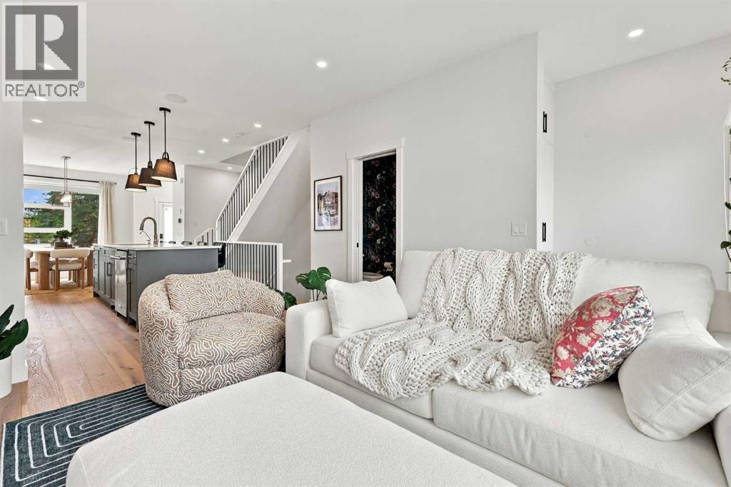 3209 16 Street SW - photo 15