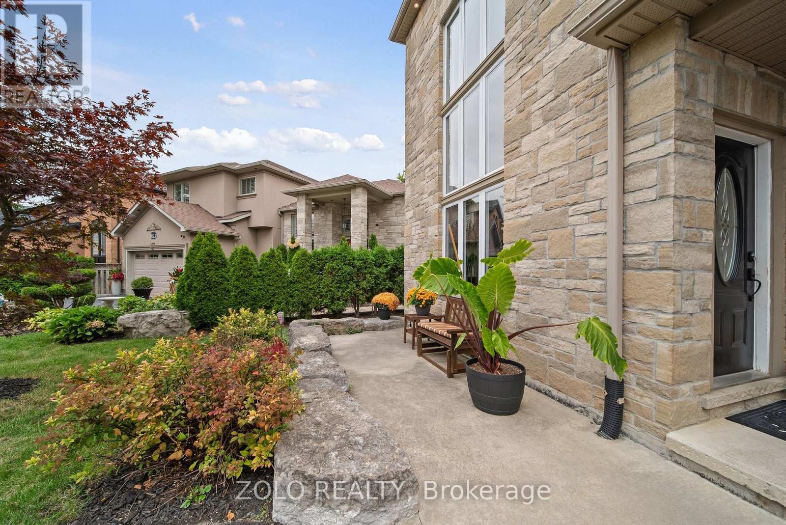 6911B Hickling Crescent, Mississauga, ON photo 7