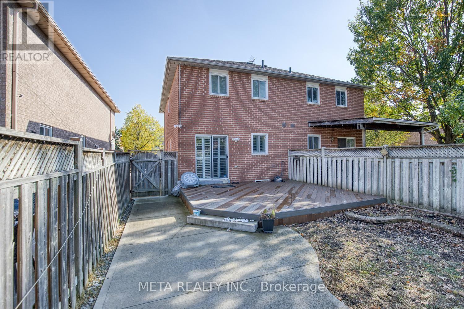 131 Saddletree Trail, Brampton, ON photo 32