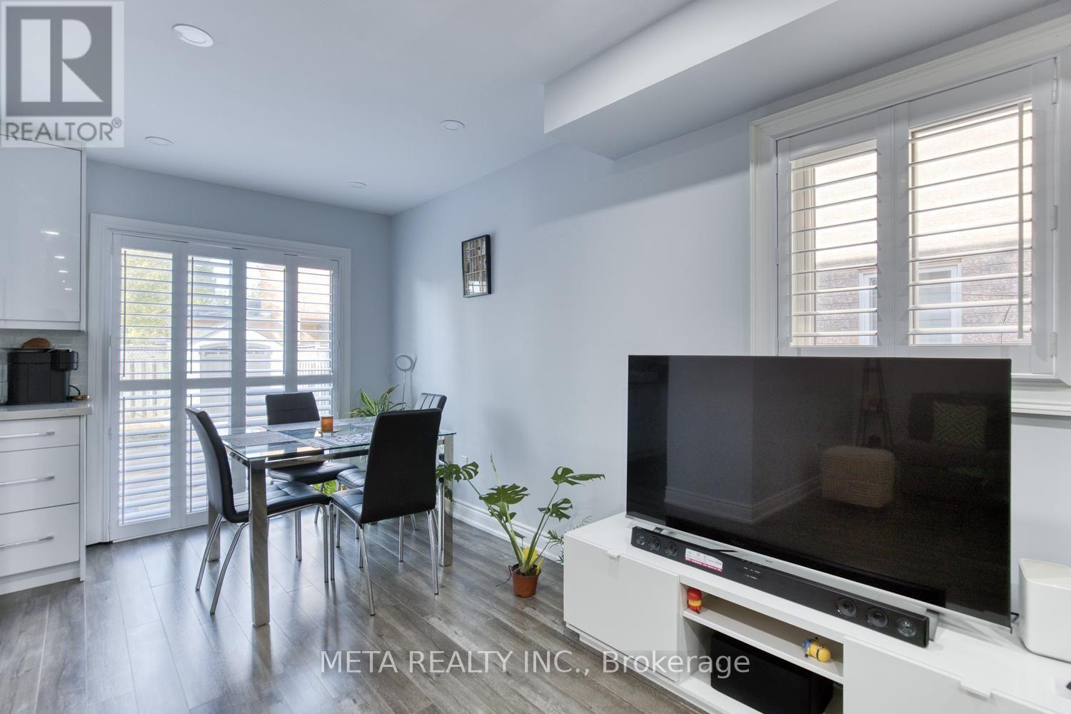 131 Saddletree Trail, Brampton, ON photo 5