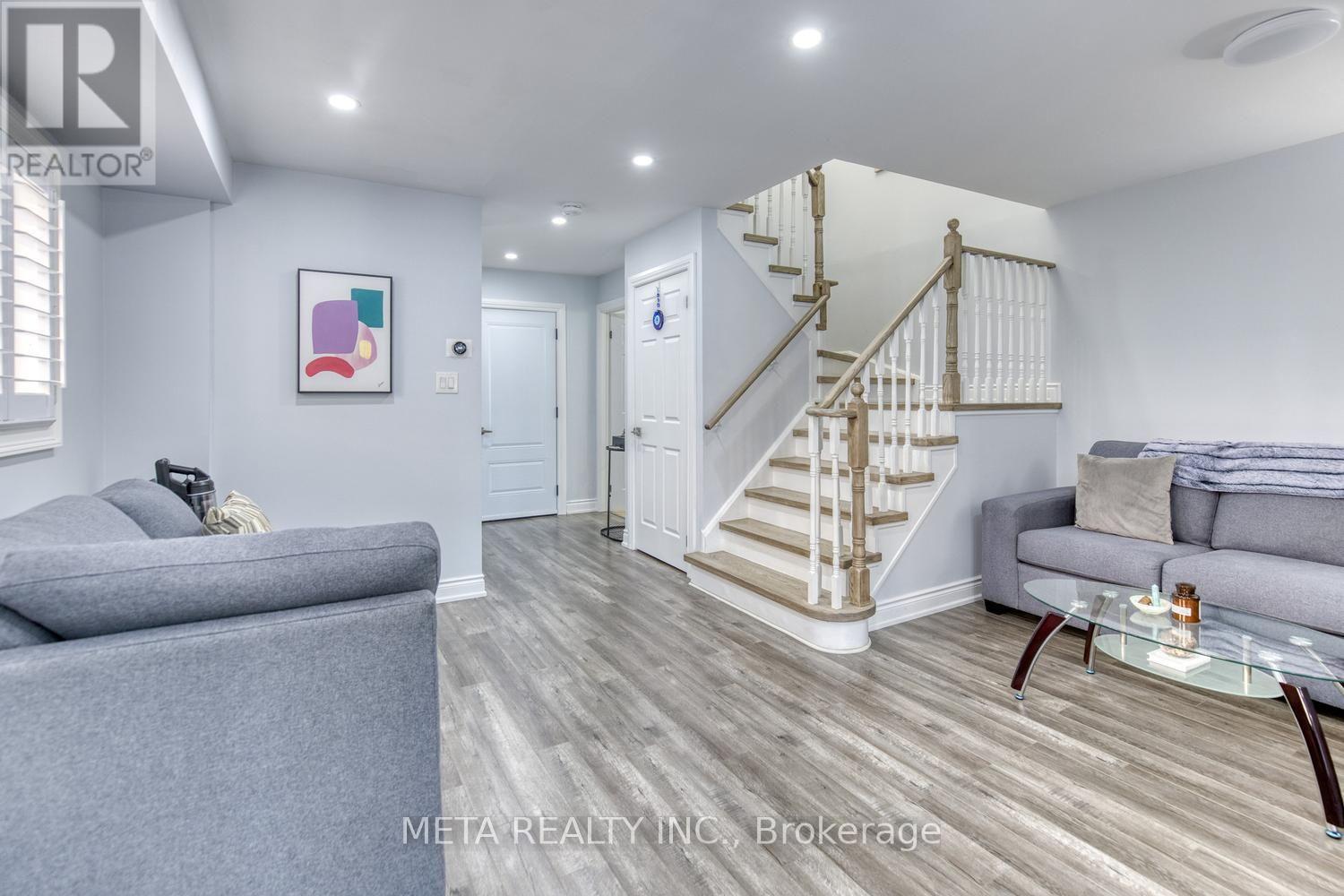 131 Saddletree Trail, Brampton, ON photo 6