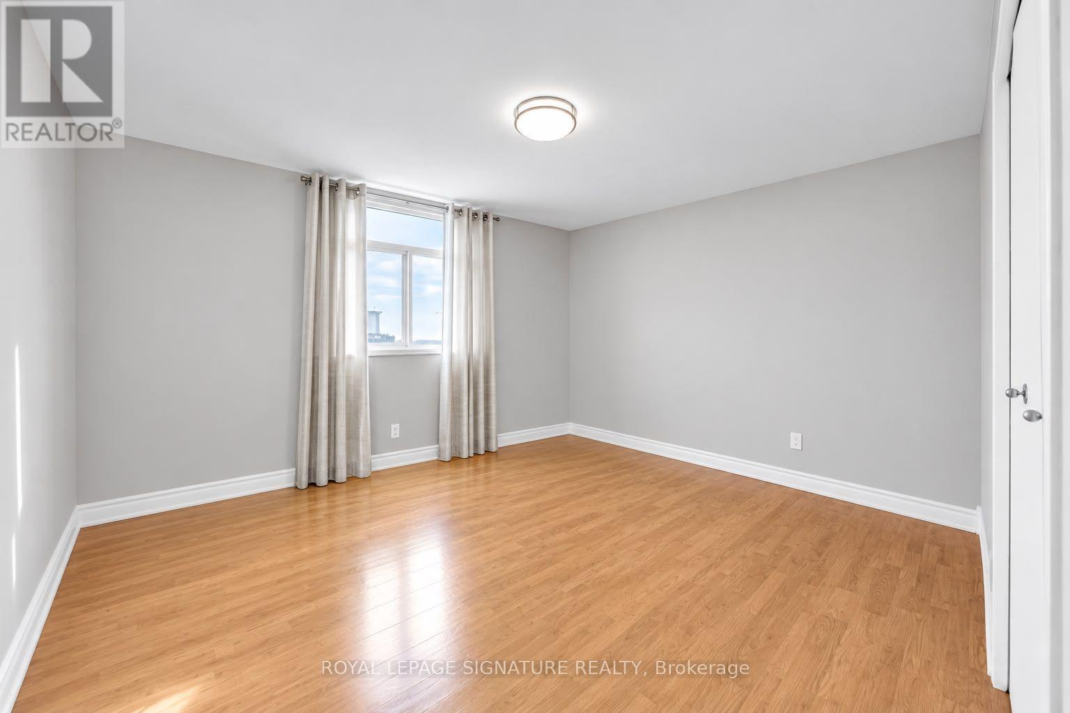 402- 5 Frith Road, Toronto, ON photo 12