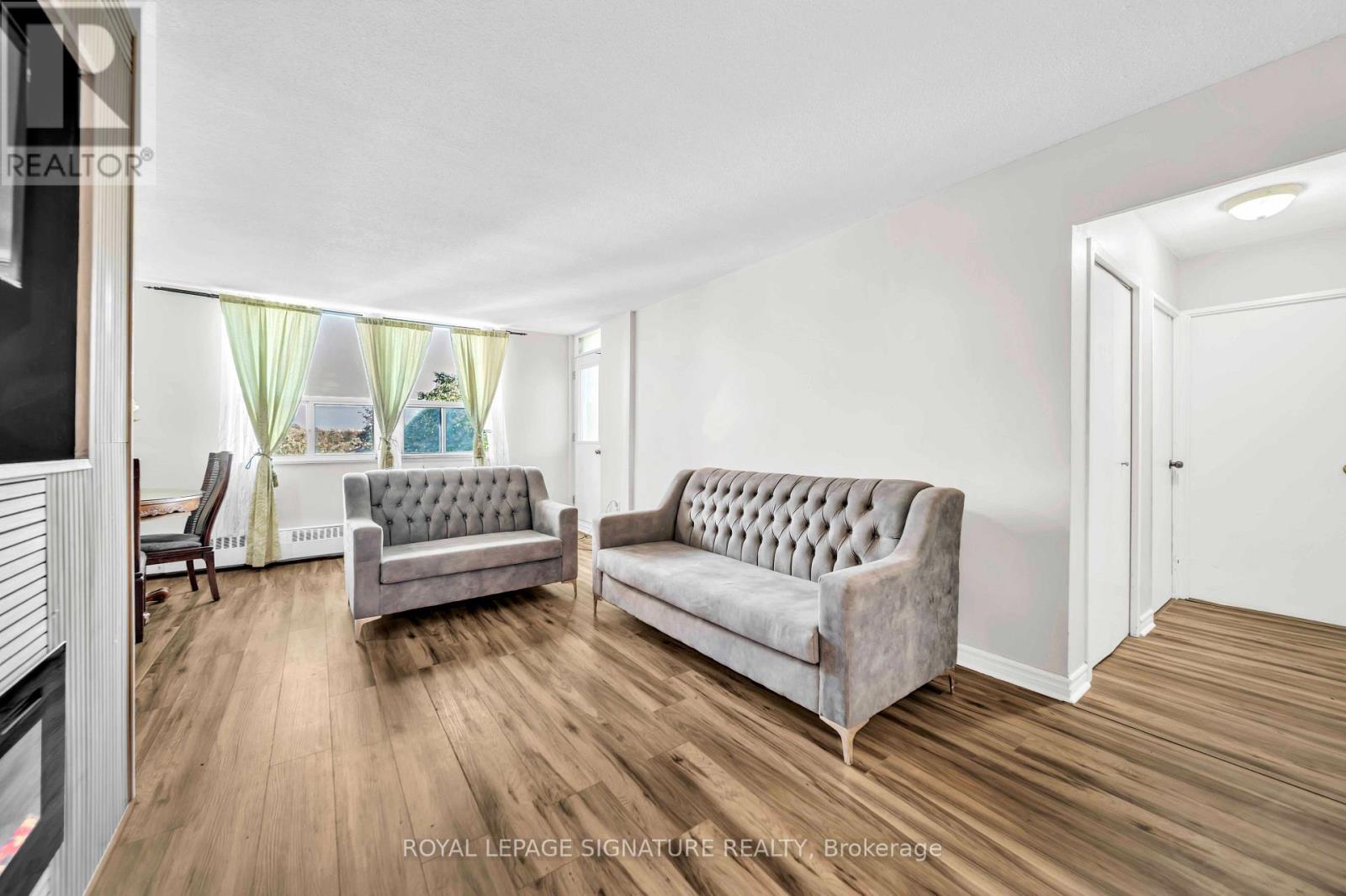 402- 5 Frith Road, Toronto, ON photo 2