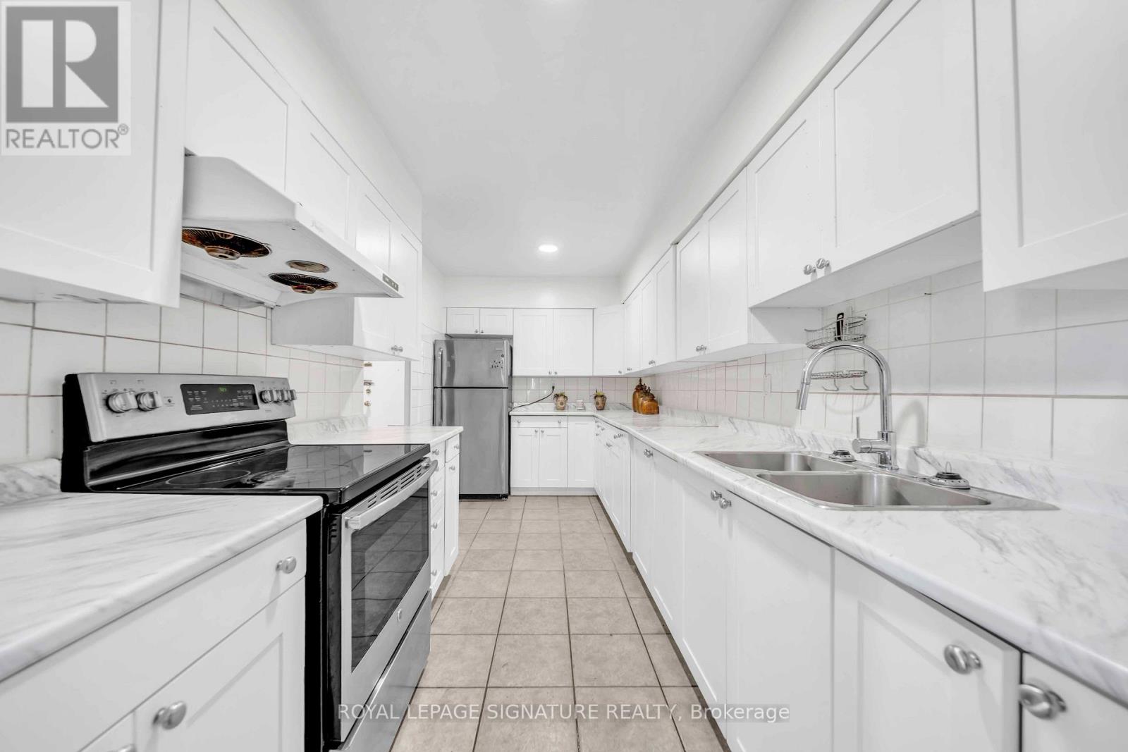 402- 5 Frith Road, Toronto, ON photo 7