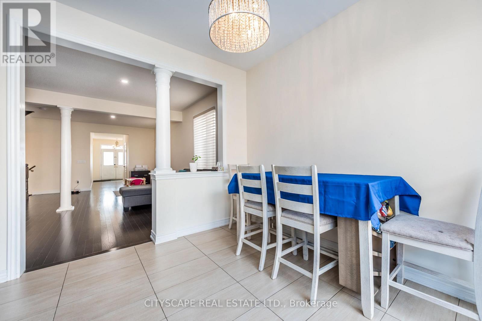 37 Aspermont Crescent — photo 13