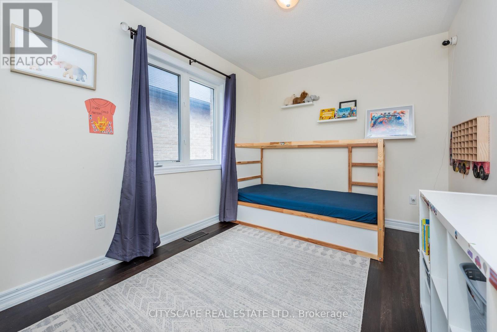 37 Aspermont Crescent — photo 27