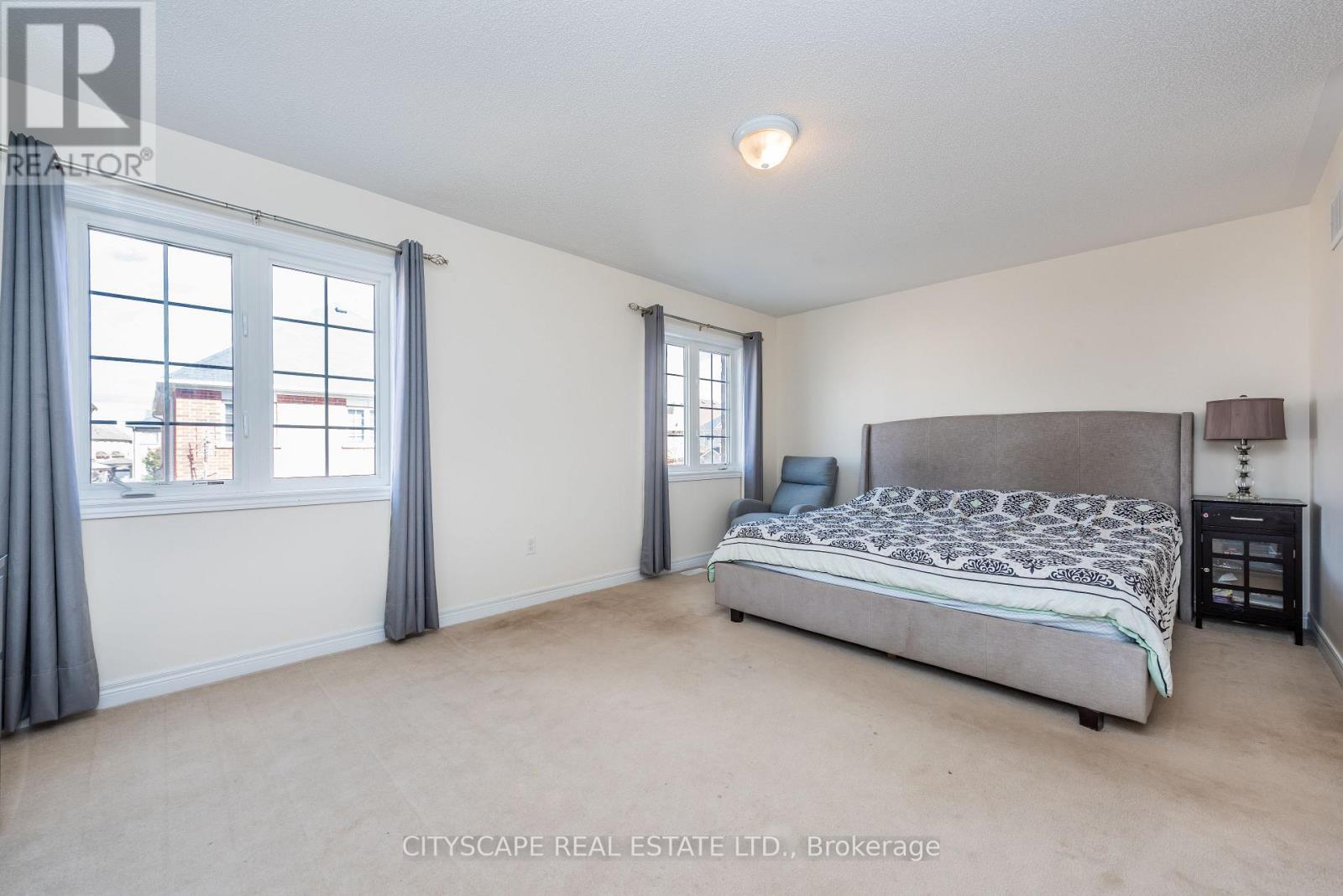 37 Aspermont Crescent — photo 37