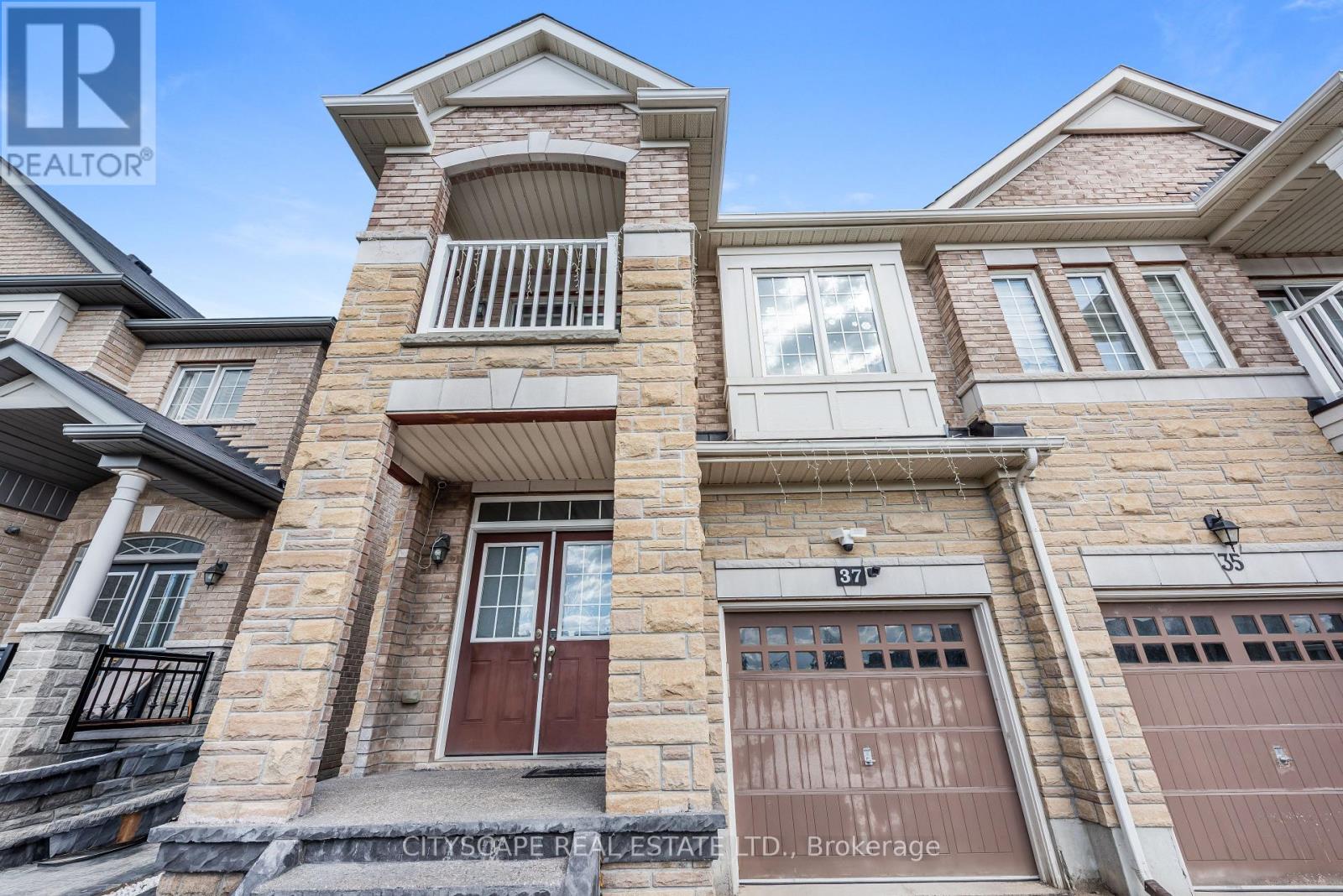 37 Aspermont Crescent — photo 46