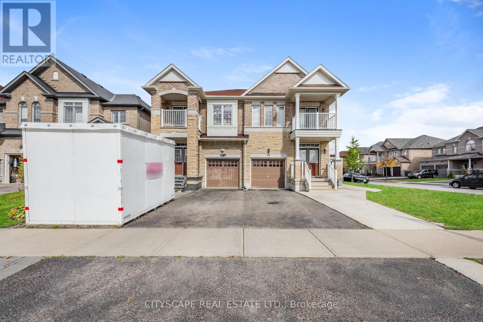 37 Aspermont Crescent — photo 47