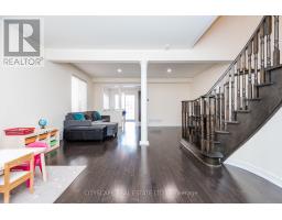 Laundry room - 37 Aspermont Crescent, Brampton, ON L6P3Z5 Photo 8