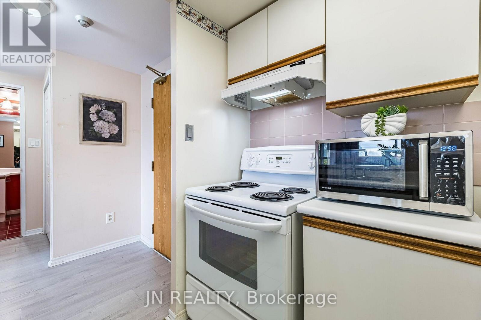 428- 8351 Mclaughlin Road, Brampton, ON photo 10