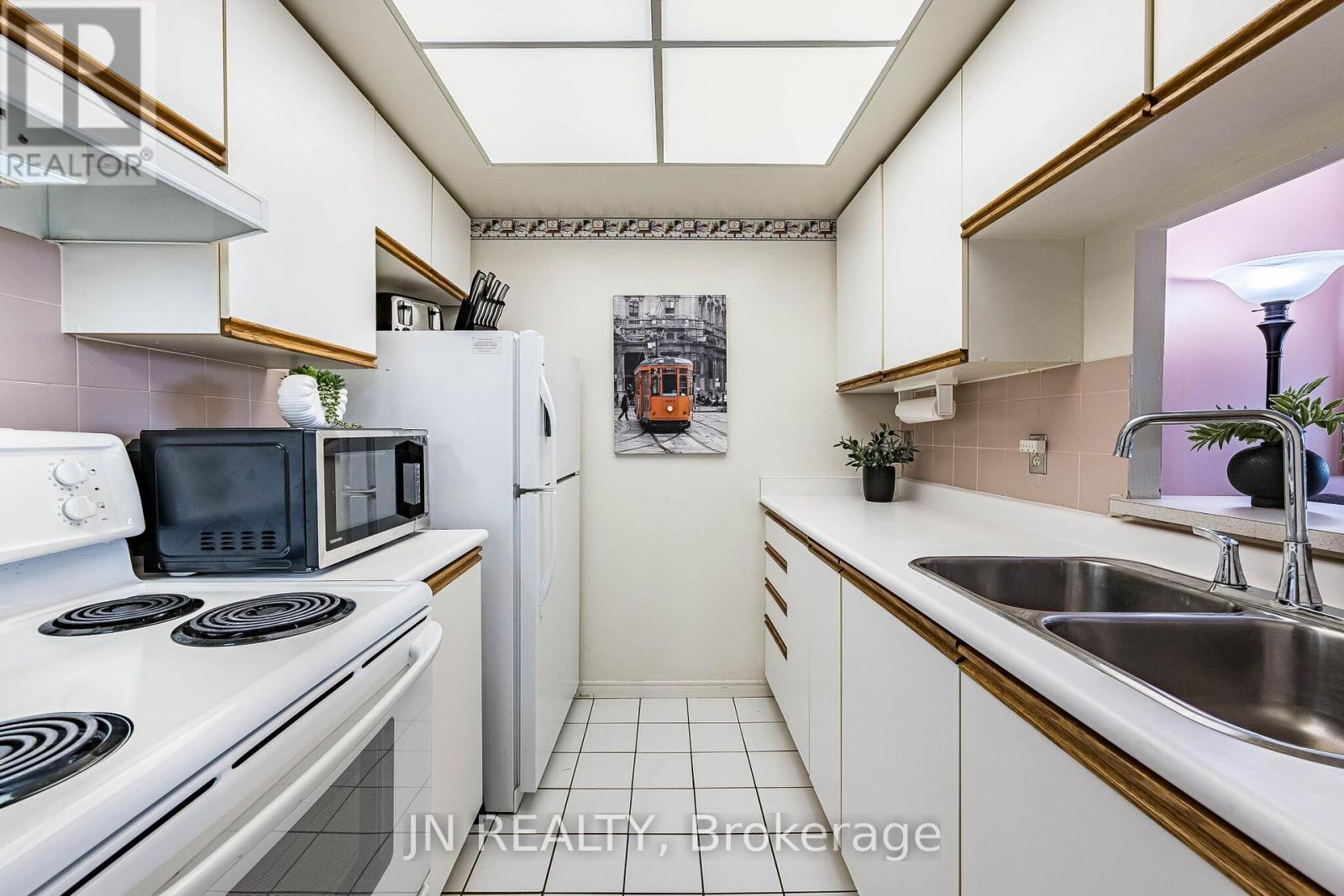 428- 8351 Mclaughlin Road, Brampton, ON photo 8