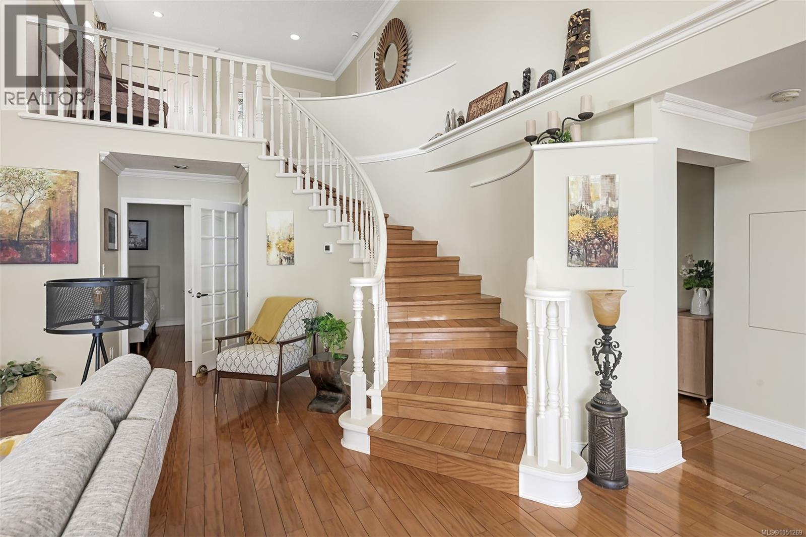 543 Marine View - 10