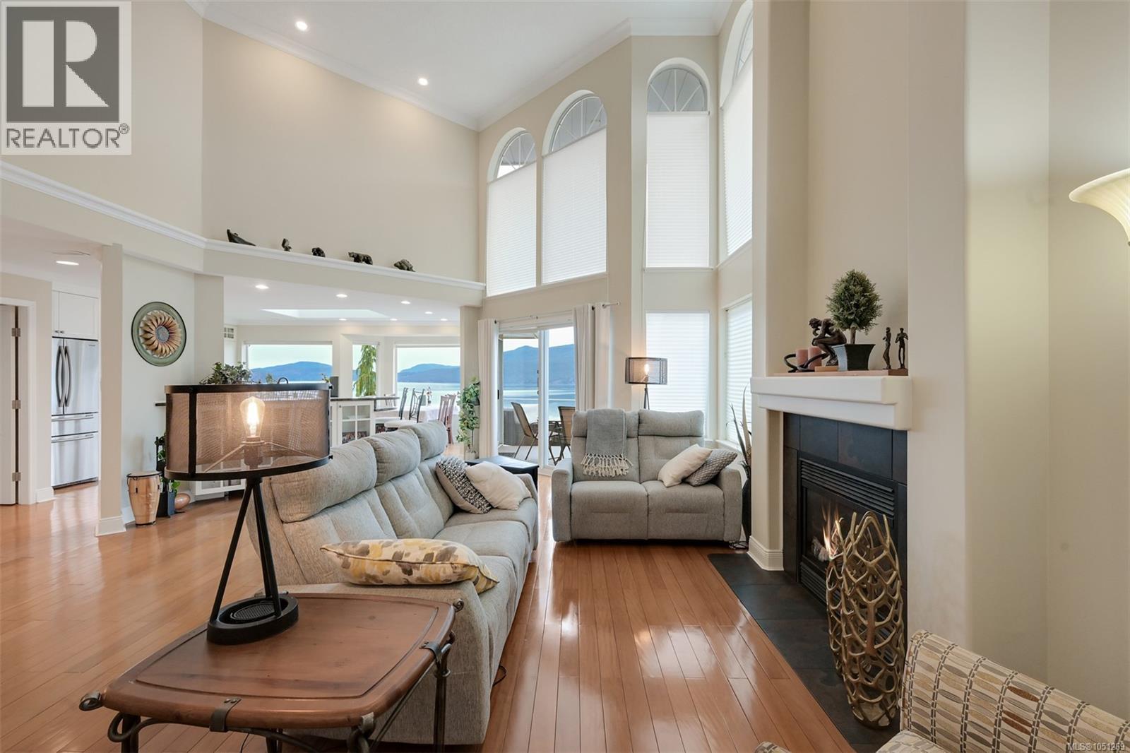 543 Marine View - 11