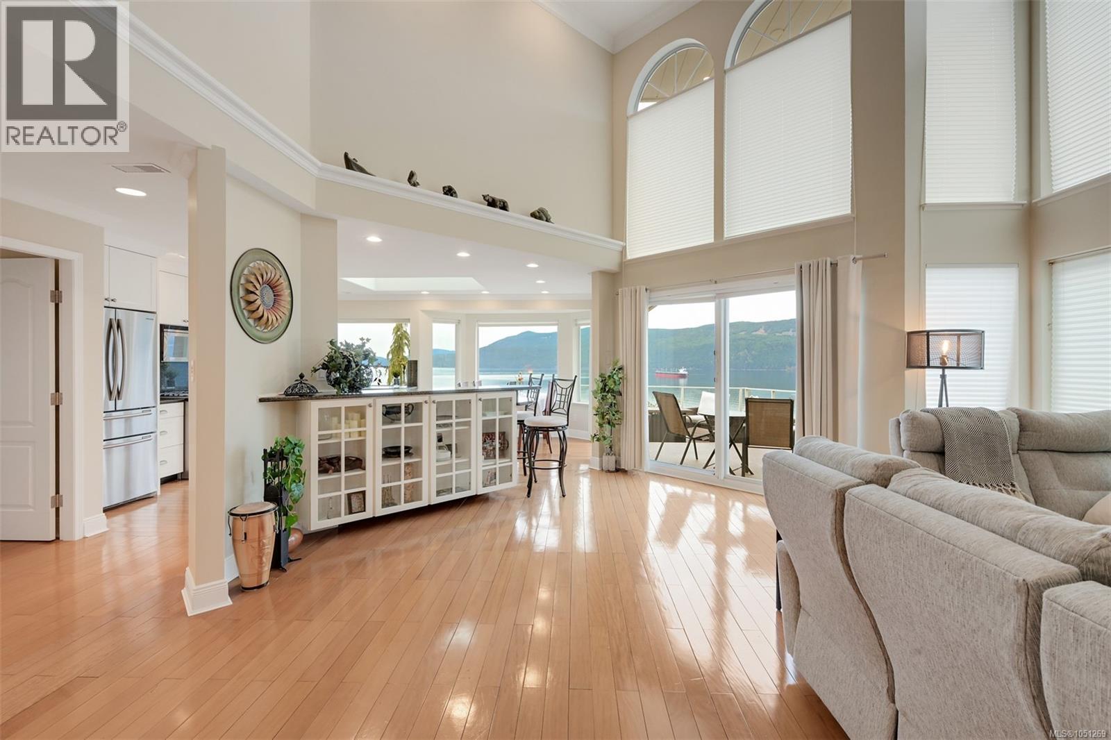 543 Marine View - 18