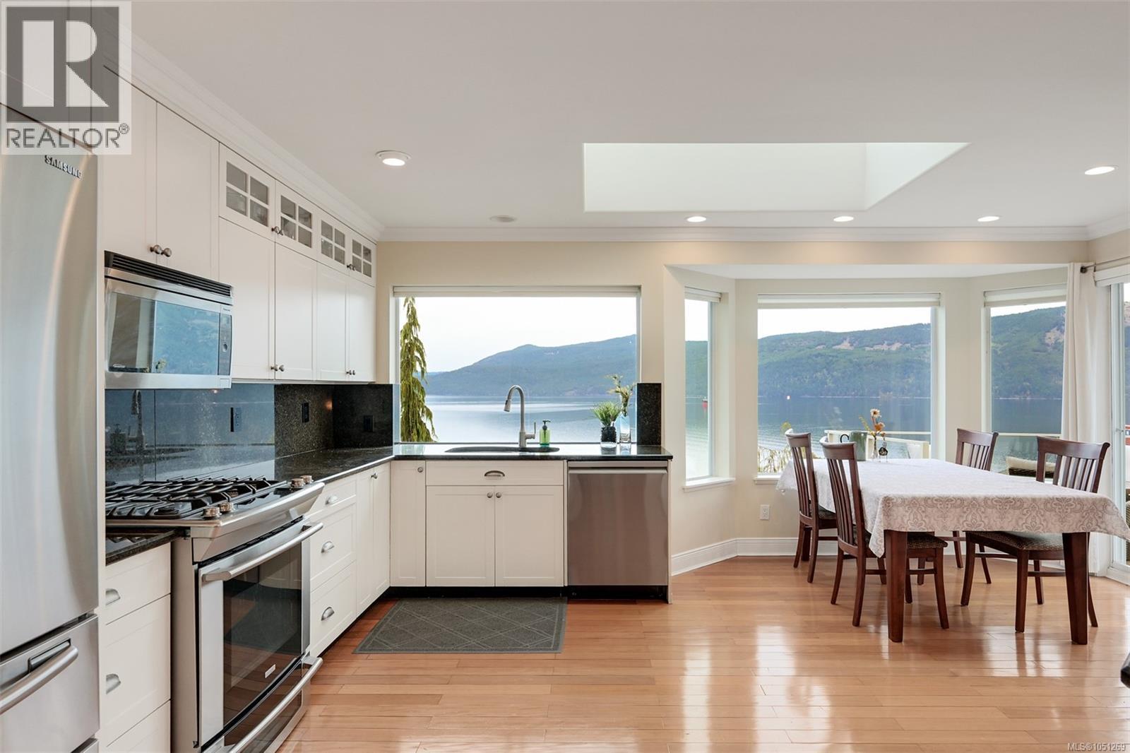 543 Marine View - 19