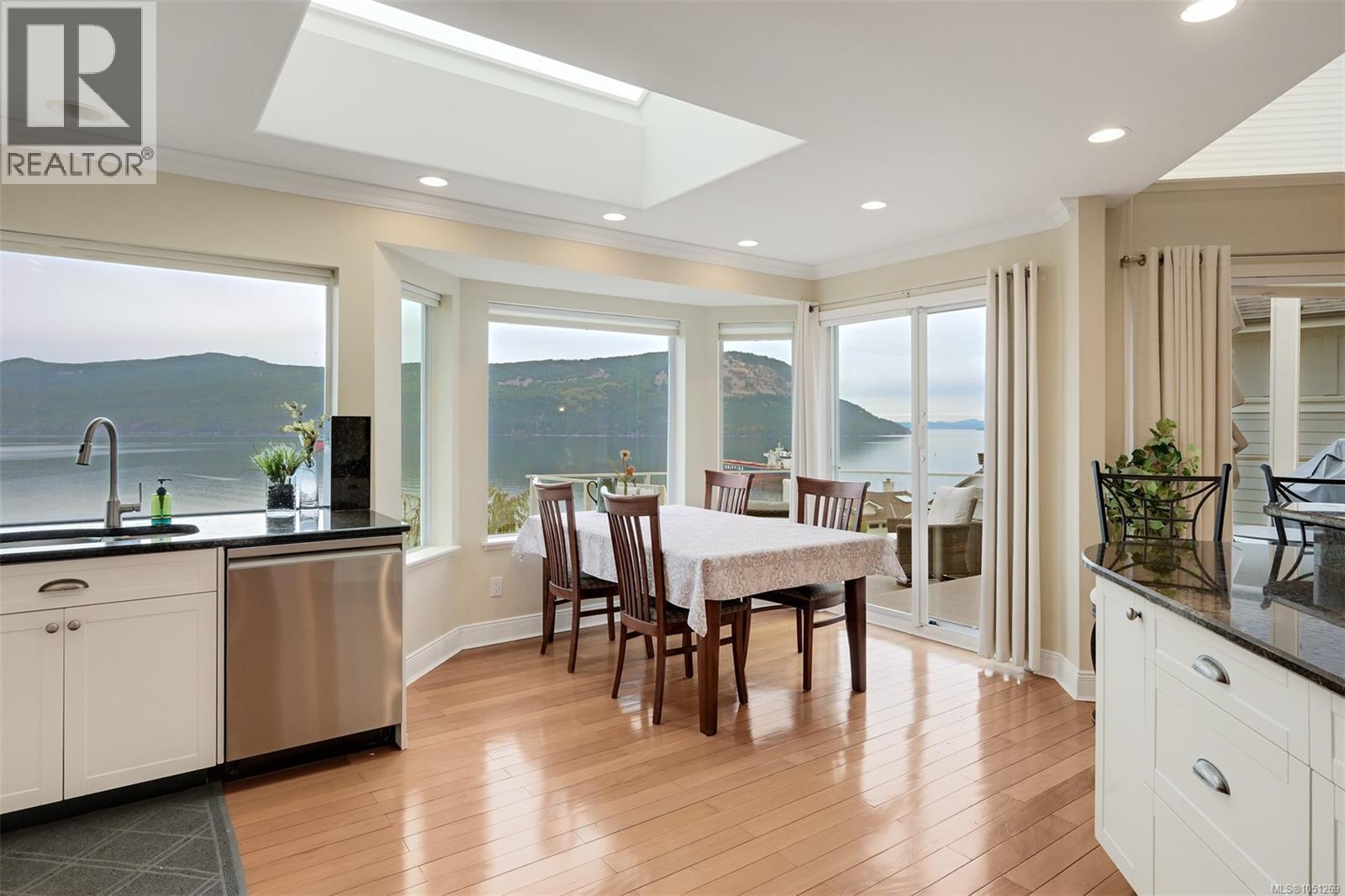 543 Marine View - 20