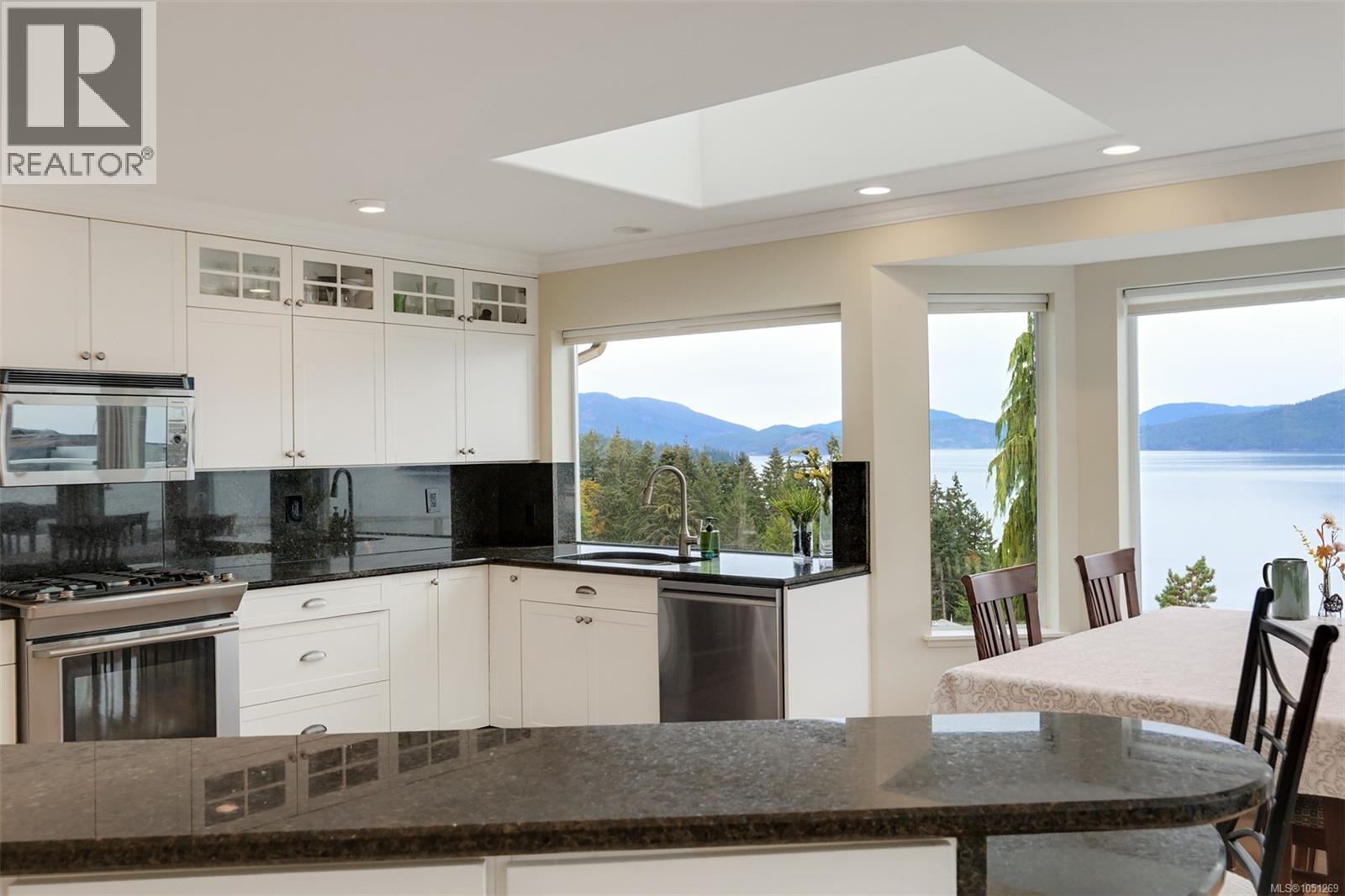 543 Marine View - 23