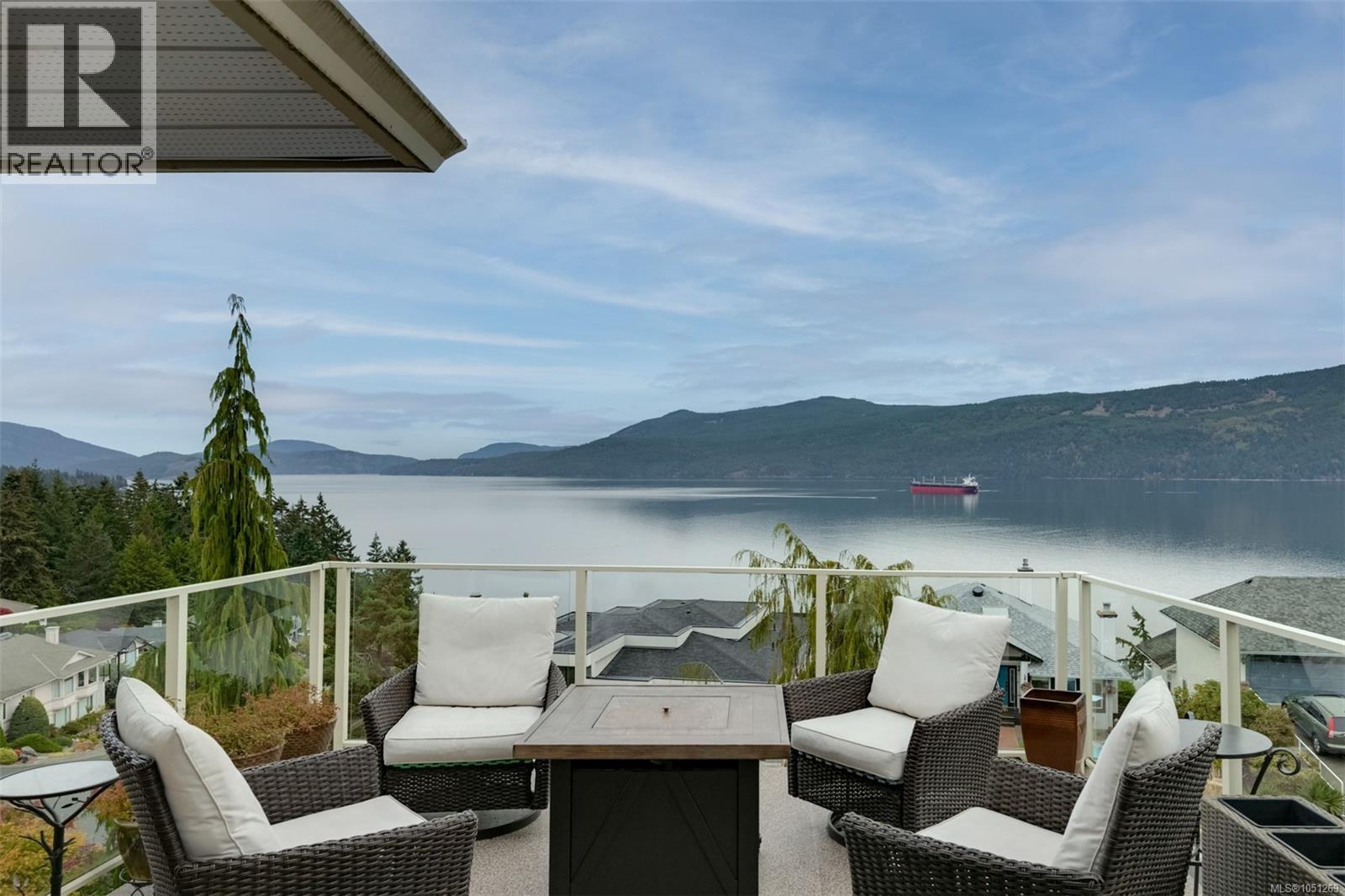 543 Marine View - 35