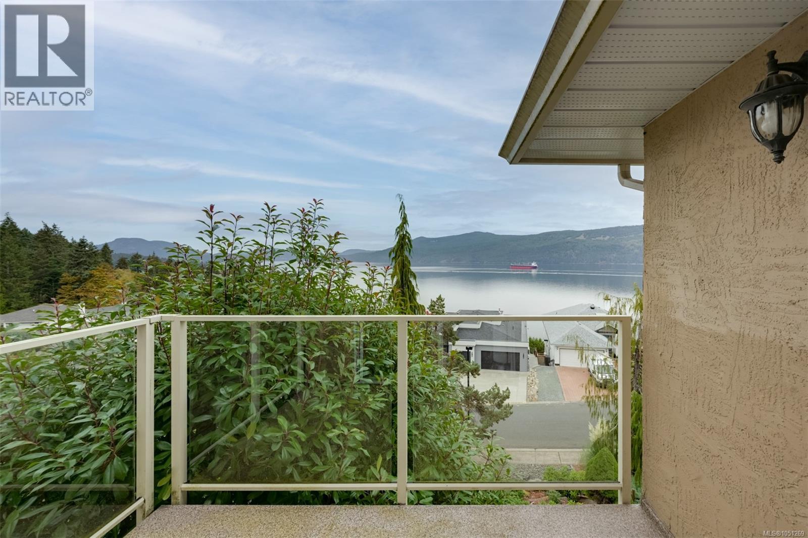 543 Marine View - 44