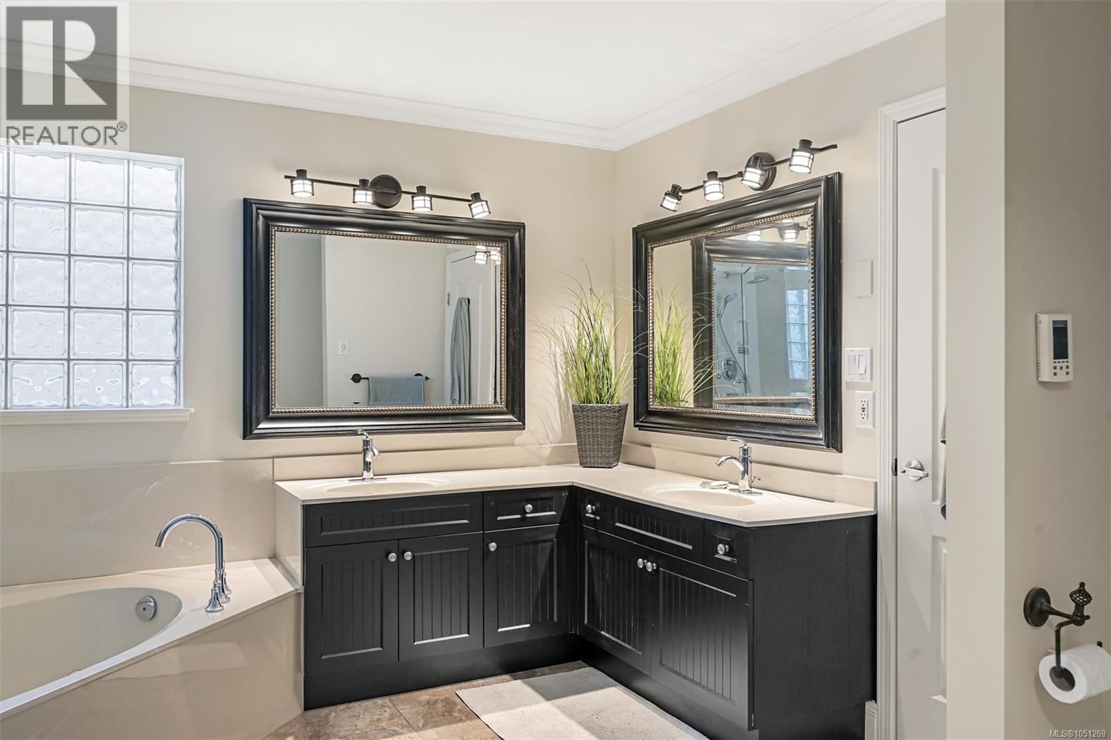 543 Marine View - 48
