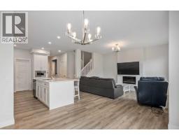 4pc Bathroom - 201 Creekstone Path Sw, Calgary, AB T2X4Z4 Photo 14