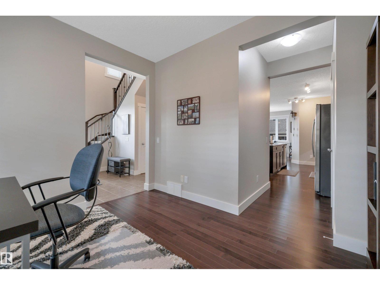 293 GRIESBACH RD NW - 20
