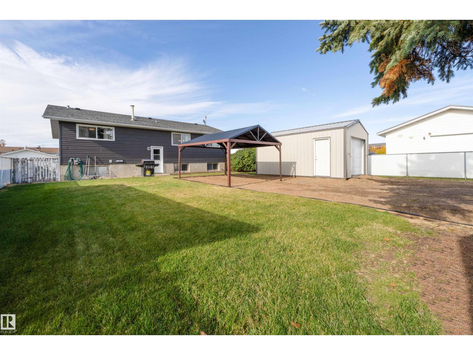 5019 46 ST - 31