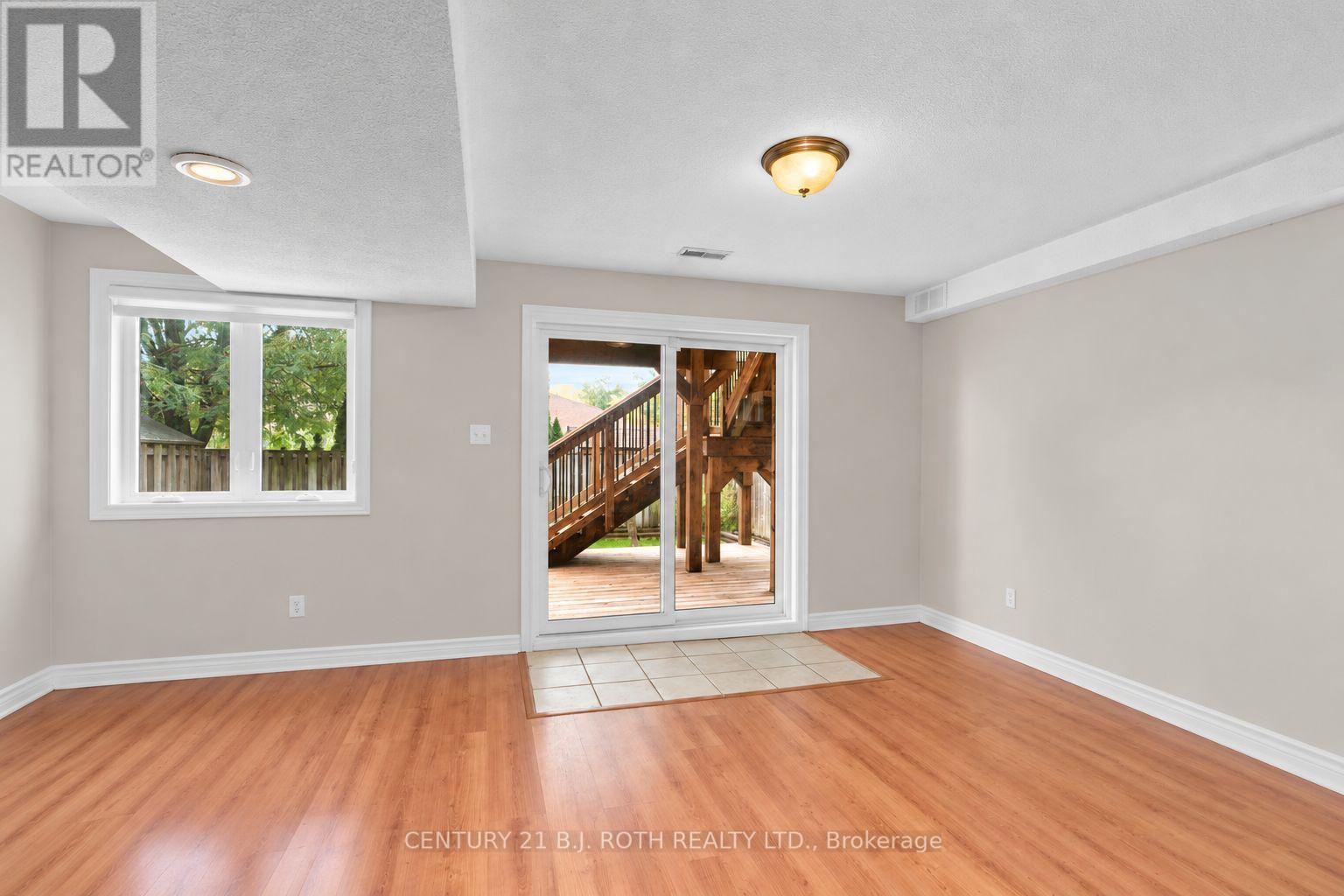 237 PRINGLE DRIVE - 33