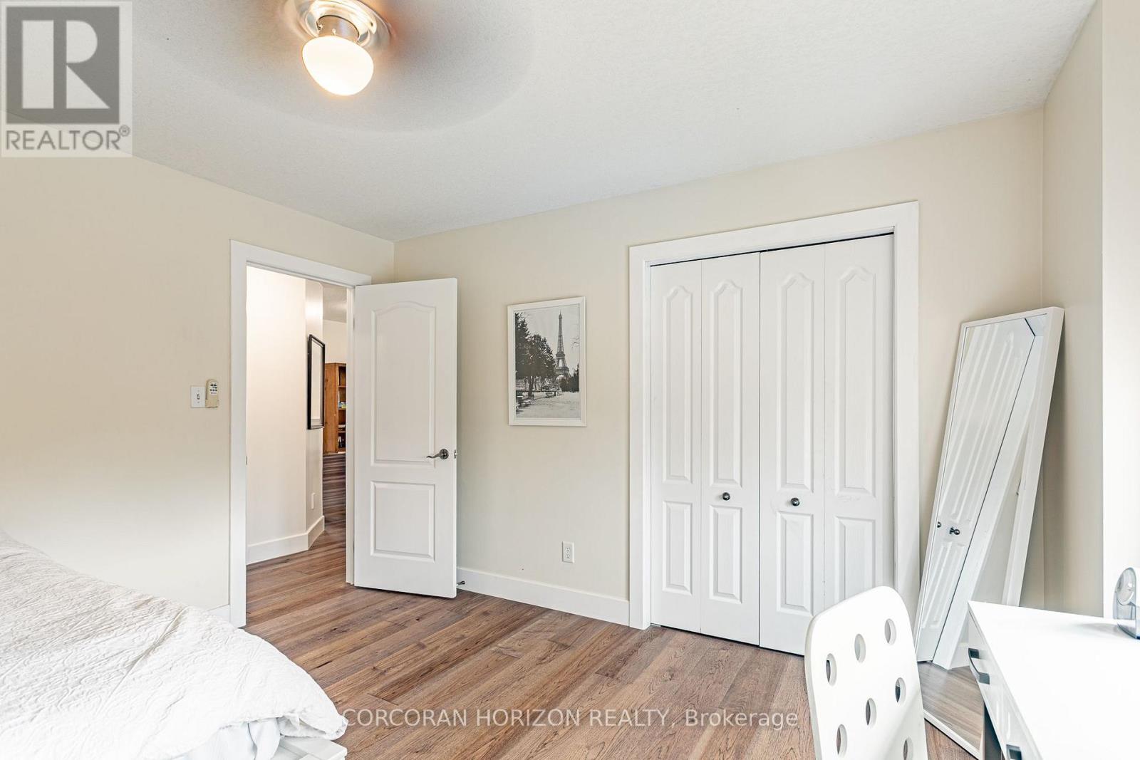 312 SCHOONER CRESCENT - 25
