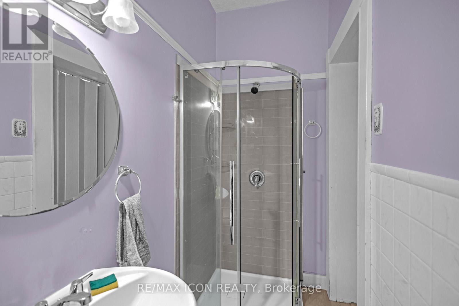 49 Mintern Avenue, Brantford, ON photo 21
