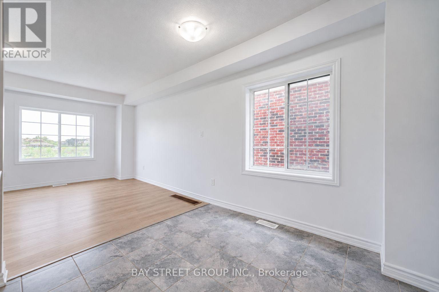 10 ELSEGOOD DRIVE - 15