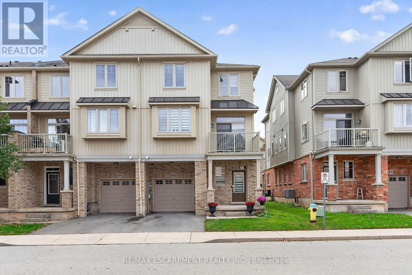 84- 6 Chestnut Drive, Grimsby, ON photo 3