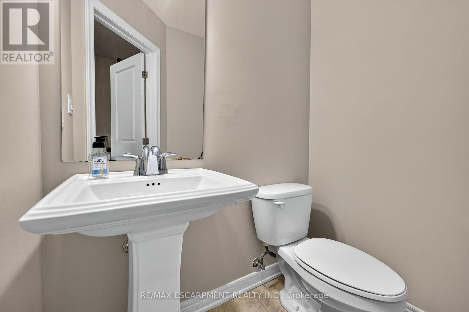 84- 6 Chestnut Drive, Grimsby, ON photo 31