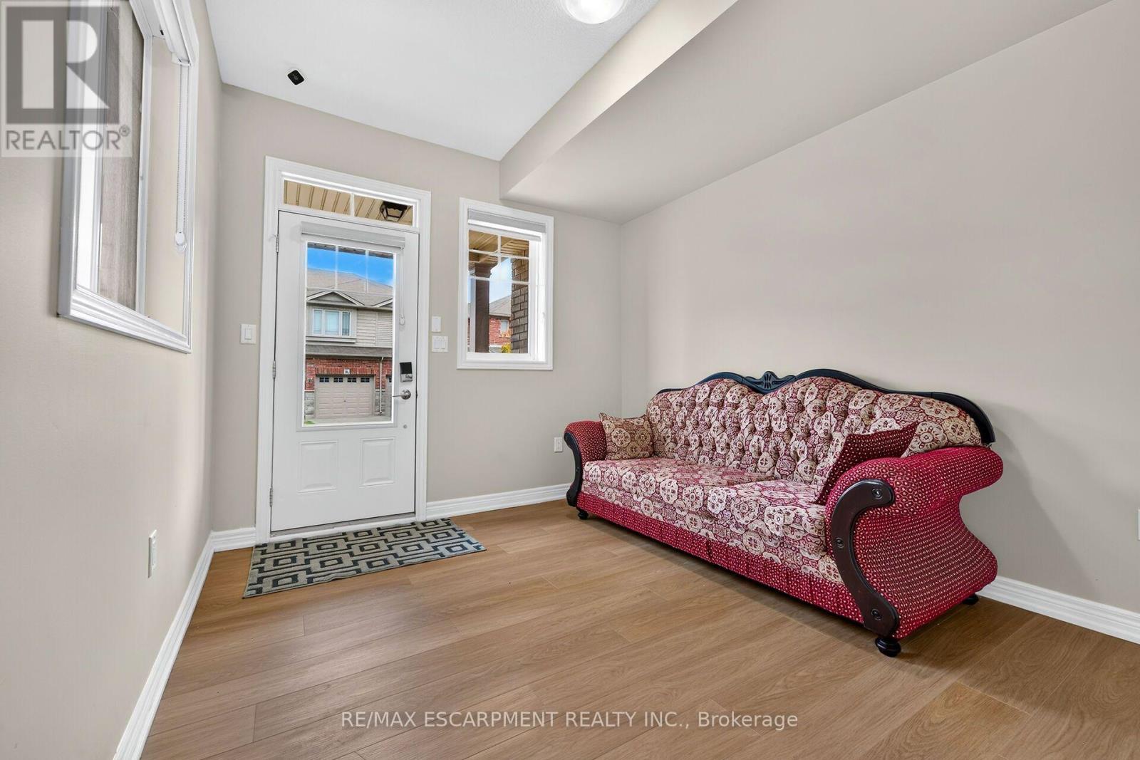 84- 6 Chestnut Drive, Grimsby, ON photo 7