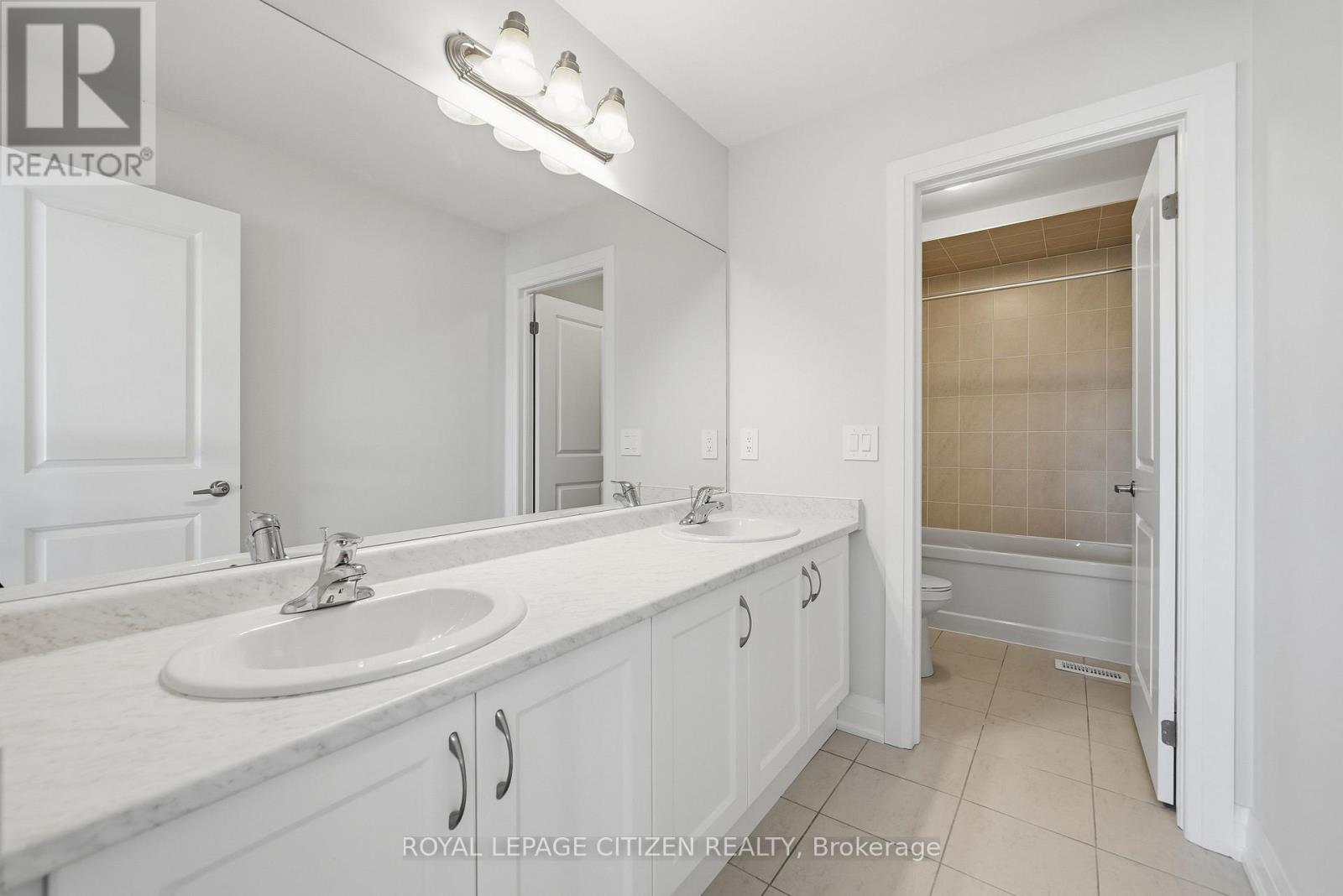 204 St Joseph Road, Kawartha Lakes, ON photo 39