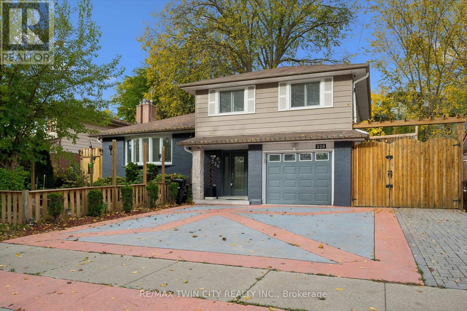 326 MANCHESTER ROAD — photo 2