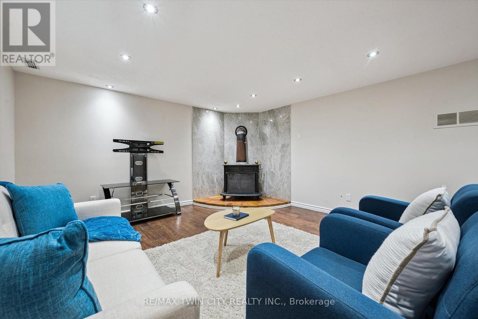 326 Manchester Road, Kitchener, ON photo 21
