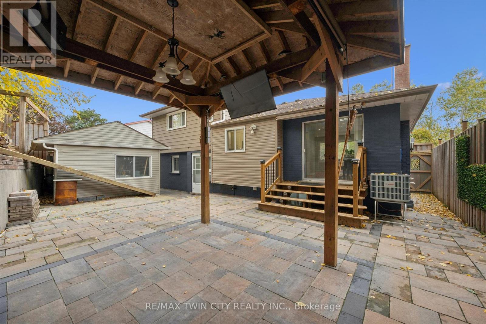 326 Manchester Road, Kitchener, ON photo 25