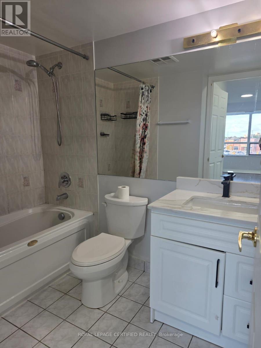35 Kingsbridge Garden Circle — photo 13