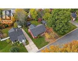 660 Philip Street, photo 2