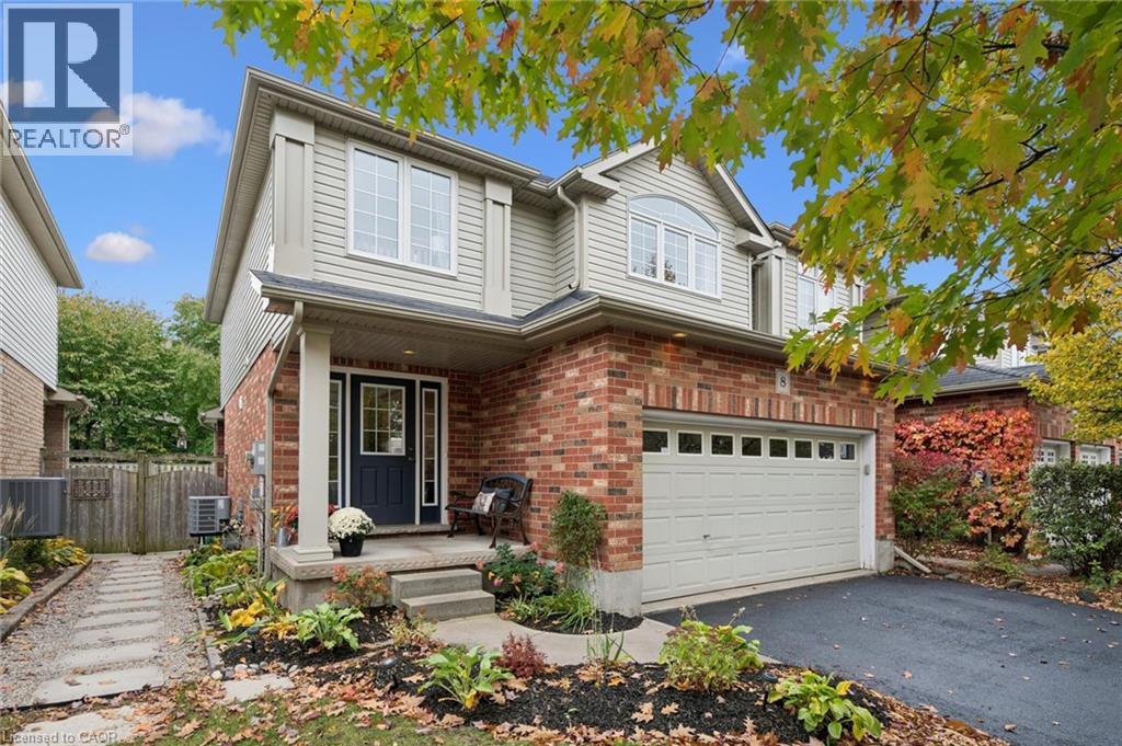 8 WALKER Way, Guelph — photo 4